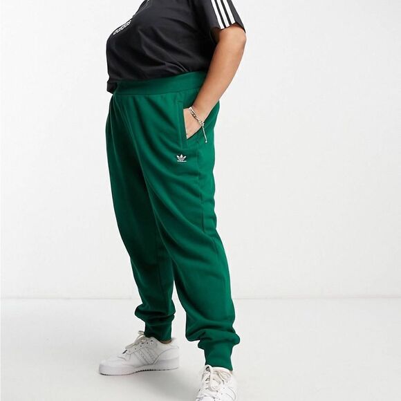 adidas Originals Plus essentials trefoil joggers in dark green Size 3X - Picture 1 of 10